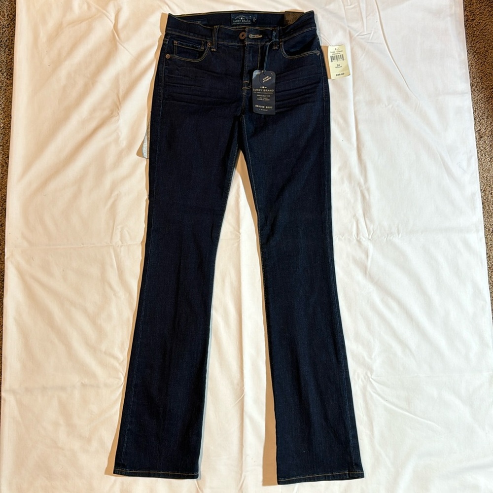 Lucky,mid-rise, Brooke bootcut jeans.